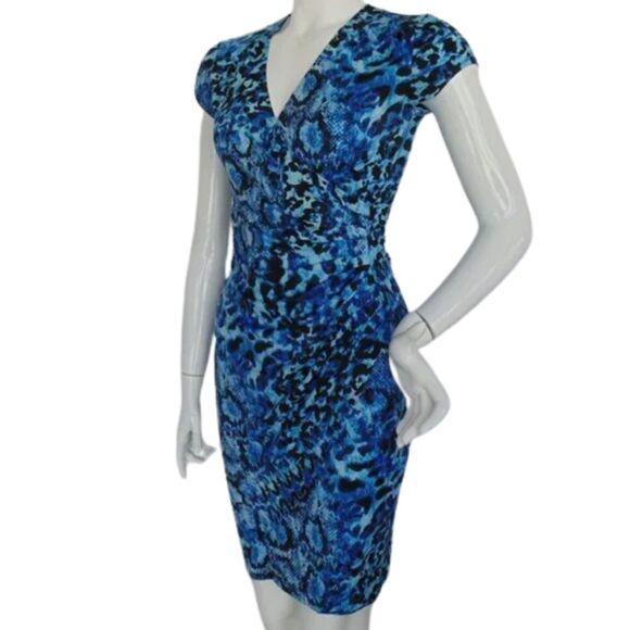 CACHE Dress, 0, Blue Snake print, Gathered hip, surplice V-neck, Cap sleeves - Picture 4 of 11